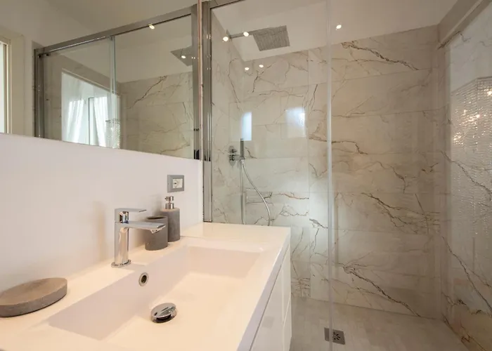 Lucrezio Caro Luxury Appartement Rome